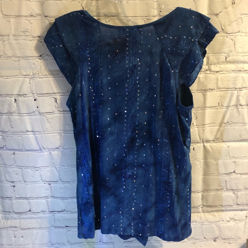 NWT Dressbarn - Dark Blue/Light Blue Sequin Design Scoop Top / Blouse - PL - Picture 4 of 8